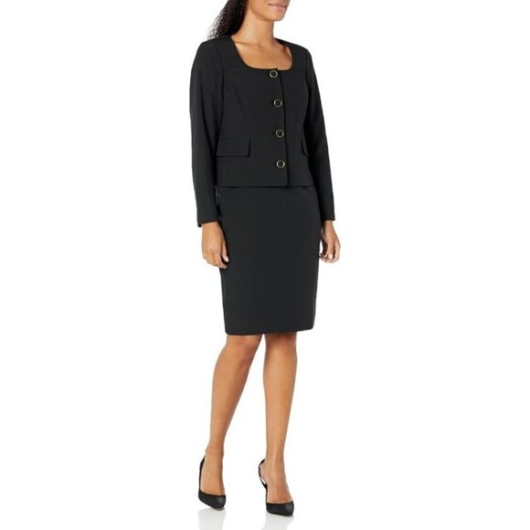 Women's Scoop Neck 4 Button Jacket/Pencil Skirt Suit SIZE 18 - Picture 1 of 1